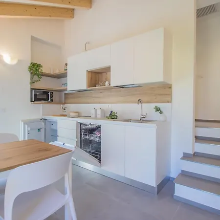 Apartment Ca Magnolia 4 *