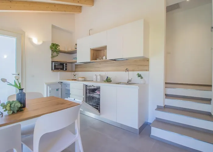 Apartment Ca Magnolia 4 *